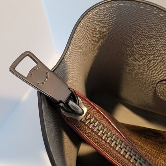 Coach Retail C0692 Willow Pebble Leather Tote In Colorblock Shoulder Bag Pewter - Picture 3 of 9